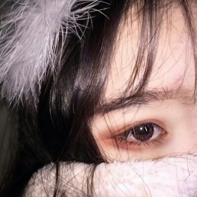 女生眼睛头像高清