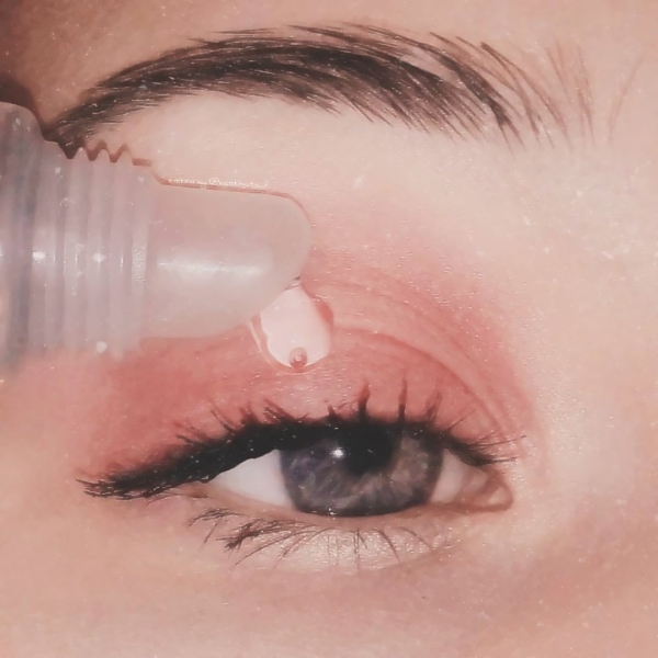 部位女头像眼睛