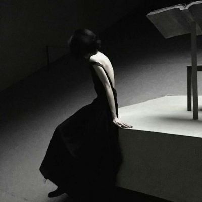 黑色系女头,女生头像图片