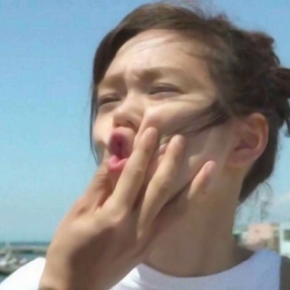 qq头像女生逗比最新版