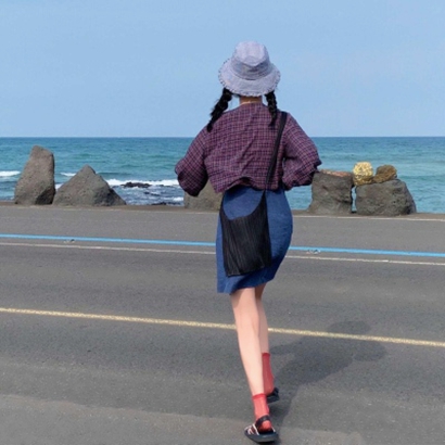 qq头像森系女生背影