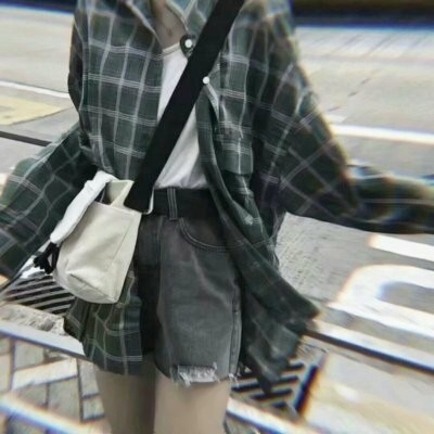 女生部位头像下半身短裙控图片