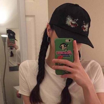 高清好看很酷的戴帽子的头像女图片,女生头像图片
