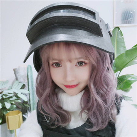 戴三级头的女生头像