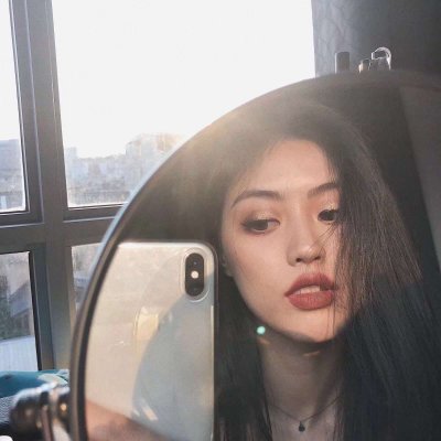 手机自拍女生头像图片