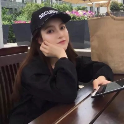qq头像女生戴帽子霸气