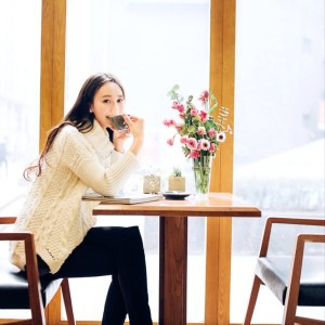 女生喝咖啡头像图片大全