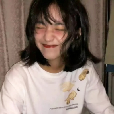 qq头像女生笑