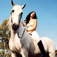 女生骑马唯美头像图片大全