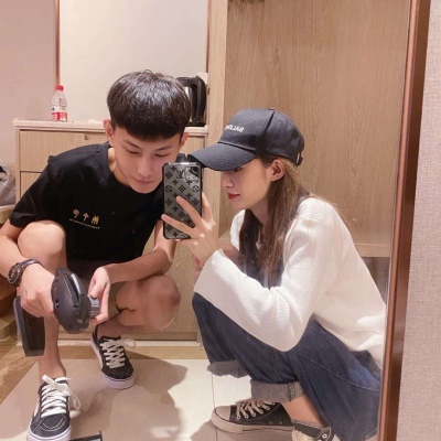 抖音最火的情侣头像一对青春