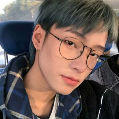 最新帅哥头像成熟暖男2020