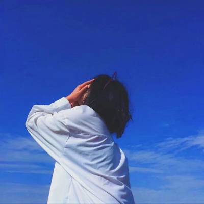 蓝色系伤感女生头像大全