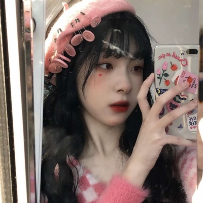 手机控头像女超拽可爱