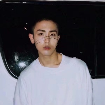 超帅气真实男生图片头像