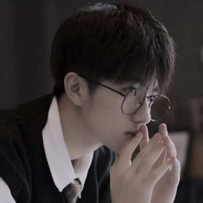 14岁男生照片头像