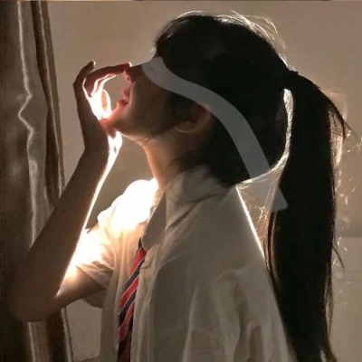 女生头像丧系真人