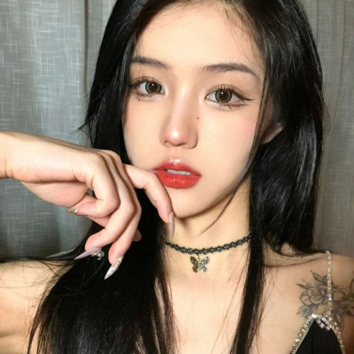 成熟自信女生头像