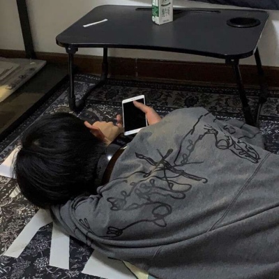 侧脸高冷男头,男生头像图片