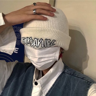 戴帽男头像图片大全