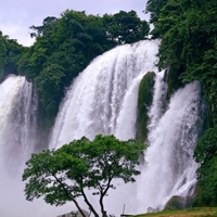 大气磅礴气吞山河的瀑布图片头像