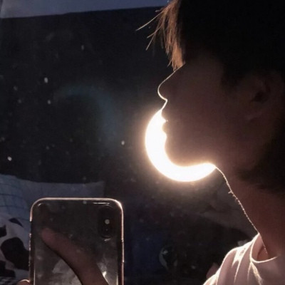 真人酷帅风格男头像高冷范