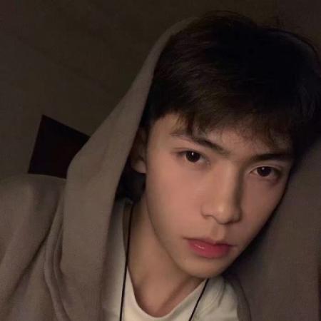 妖娆图片复古男生头像