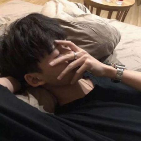 侧颜帅哥头像,男生头像图片