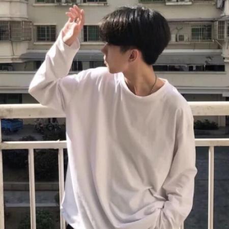 侧颜帅哥头像