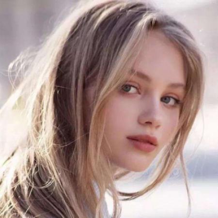 女生大笑阳光头像欧美