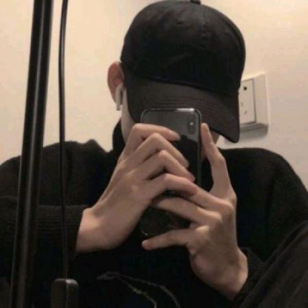 男生手机遮掩qq头像霸气