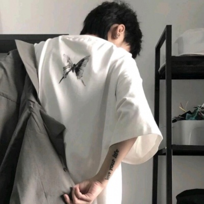 高清伤感的男头真人不露脸图片