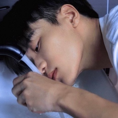 高清好看的流行帅哥相片精选,男生头像图片