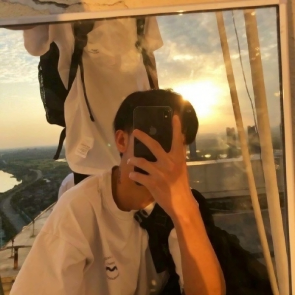 qq高清头像男生帅气图片精选