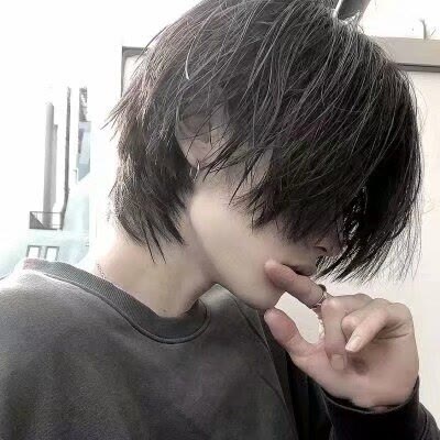 高清帅气比较冷一点的头像男生图片