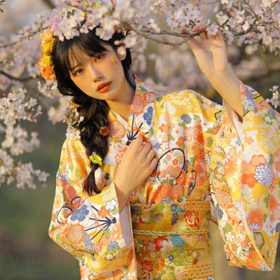 高清唯美的日系女生樱花和服头像图片