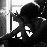 个性人物图片男生抽烟图片
