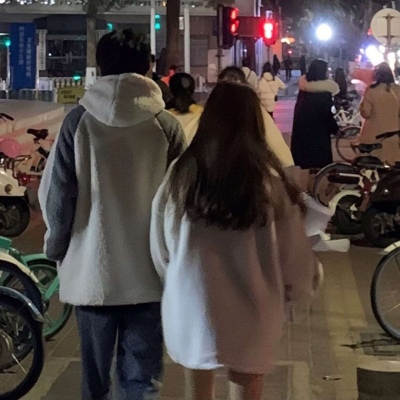 2021除夕夜秀恩爱的情侣头像
