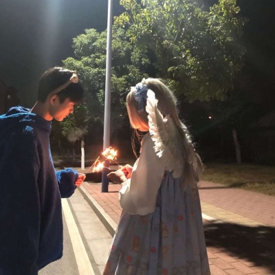 2021适合跨年夜秀恩爱的暖心情侣头像