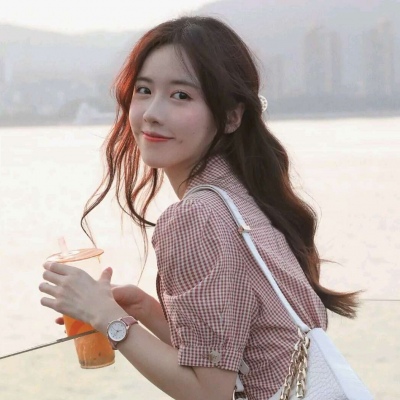 高清优质的2021年最新美女头像图片