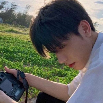 高清不明显情侣头像一男一女真人图片