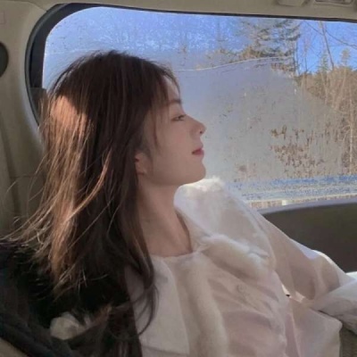 高清不明显情侣头像一男一女真人图片
