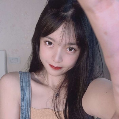 清纯美女空间快手头像