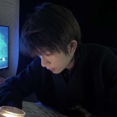 高清超酷的帅气微丧男生真人头像图片