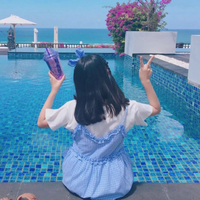 高清好看的背影头像女生2021最火图片