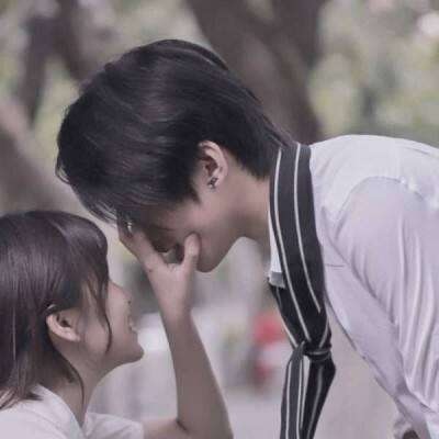 2021最流行的情侣头像图片