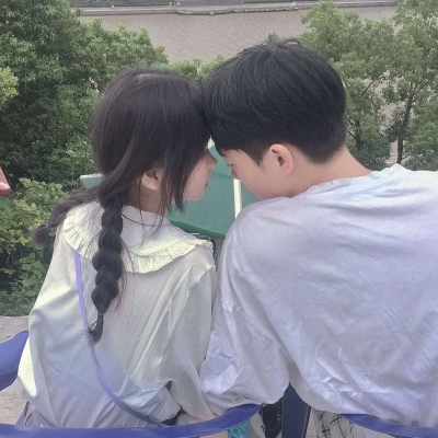 真人情侣头像高清原图一对两张图片