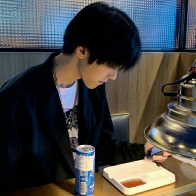 高清好看的男生优质单身头像图片