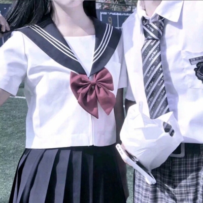 高清好看的不露脸超甜真人情侣头像图片