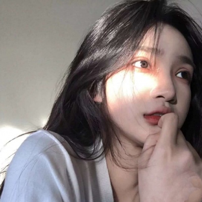 qq女生头像酷酷的照片