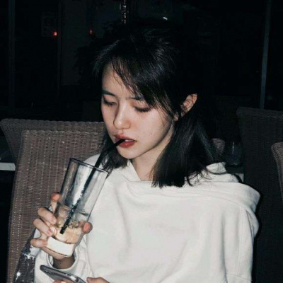 高清真人很有氣質的女生頭像高冷圖片